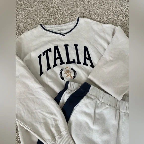 Hollister 2-piece set Womens sweatsuit size US S - Picture 2 of 6